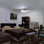 3 * Tríkala
