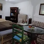 3 Tríkala